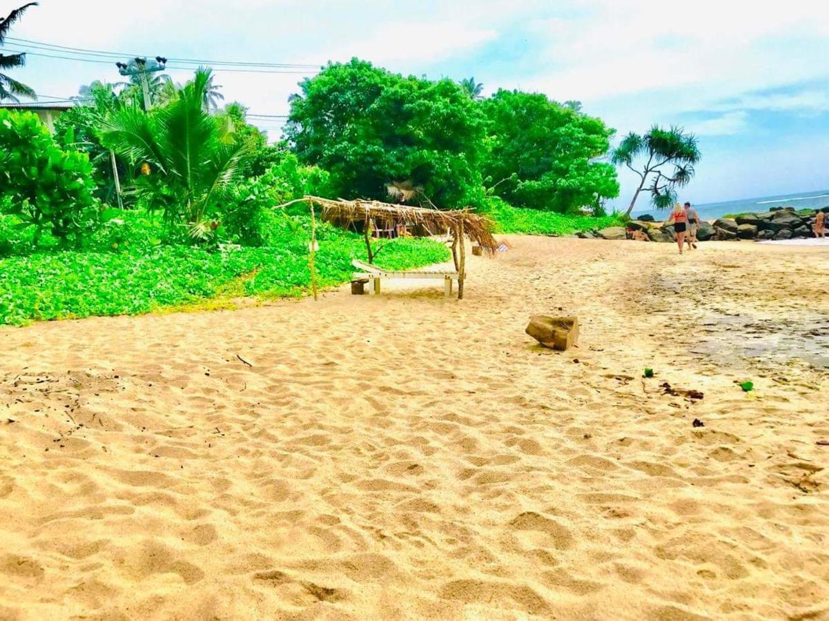 Freedom192 Hotel Weligama Bagian luar foto