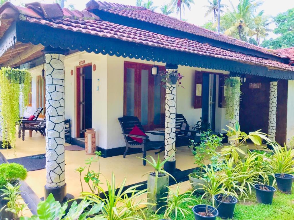 Freedom192 Hotel Weligama Bagian luar foto