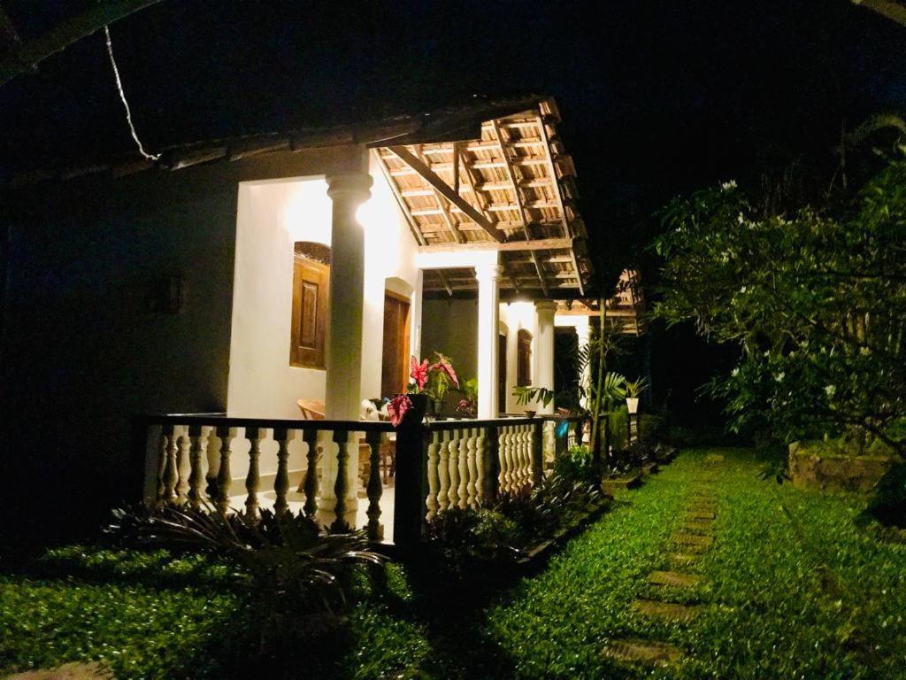 Freedom192 Hotel Weligama Ruang foto