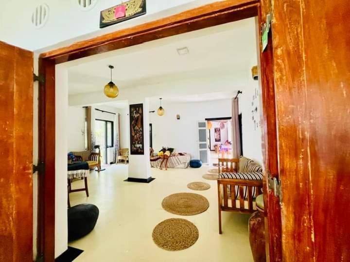 Freedom192 Hotel Weligama Bagian luar foto