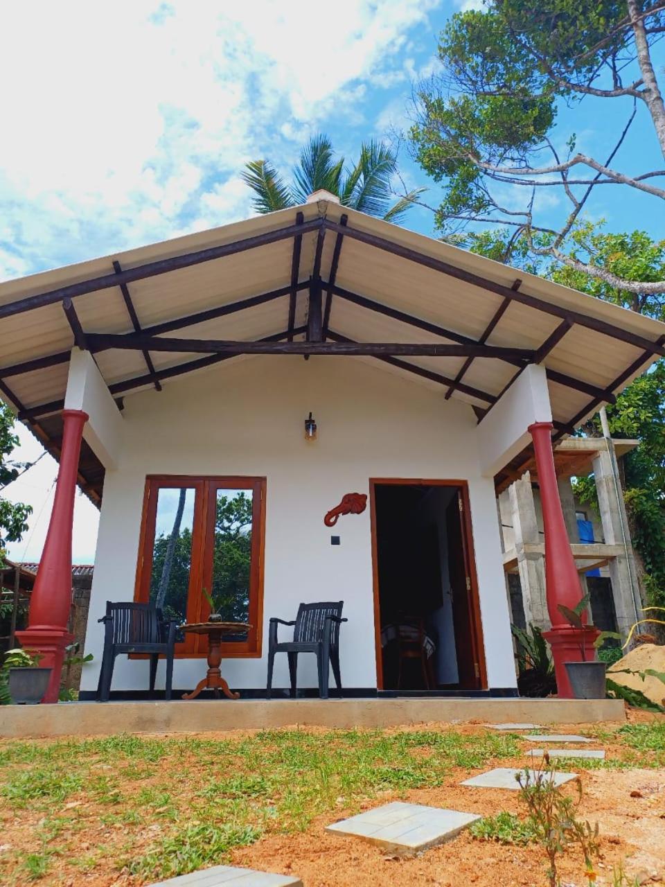 Freedom192 Hotel Weligama Bagian luar foto